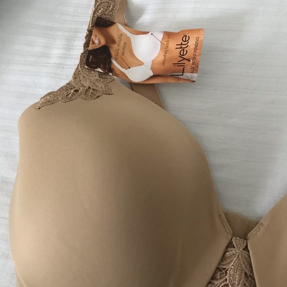 Woman’s bra - Picture 2 of 3